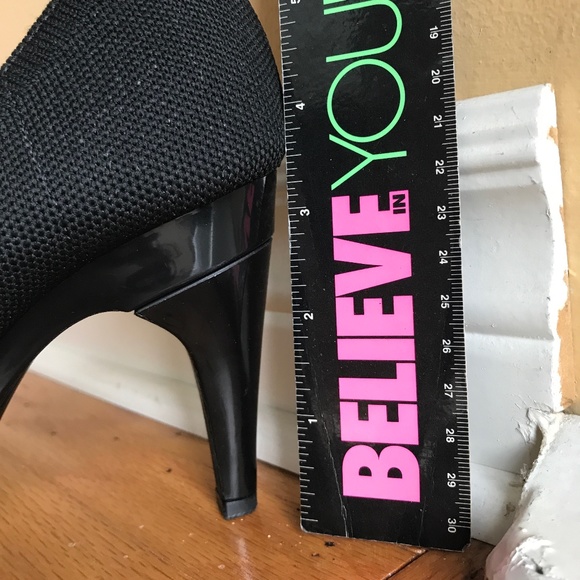 Convertible Heel 2-in-1 Pumps! VGUC - Picture 10 of 16